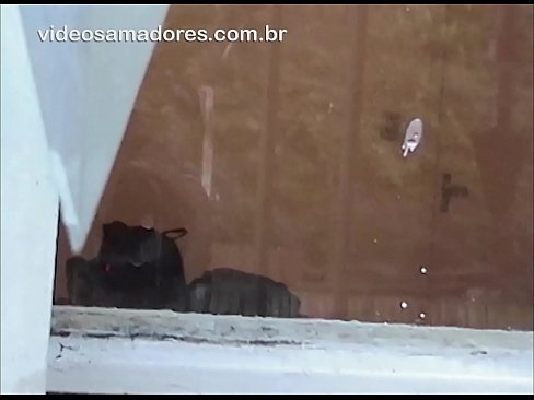 ❤️ Homem excitado a ver a sua namorada com outro tipo, a gravar um vídeo sem perturbar o casal Porno porno em nós ❌❤